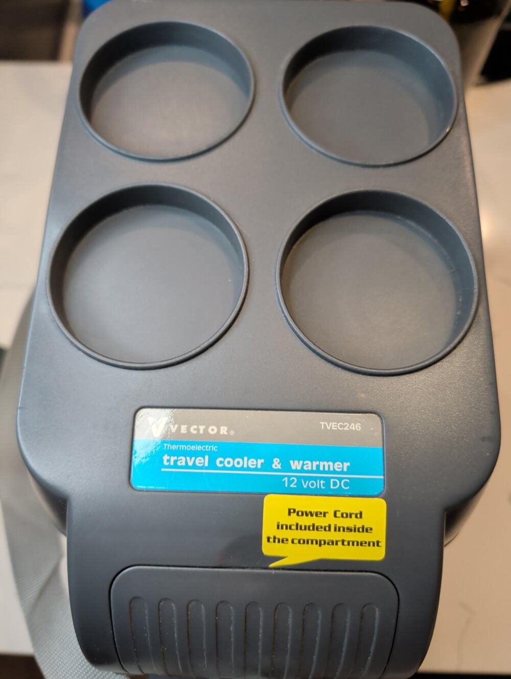 Vector TVEC246 7L Thermoelectric 12V Travel Cooler Warmer w/ Cord
